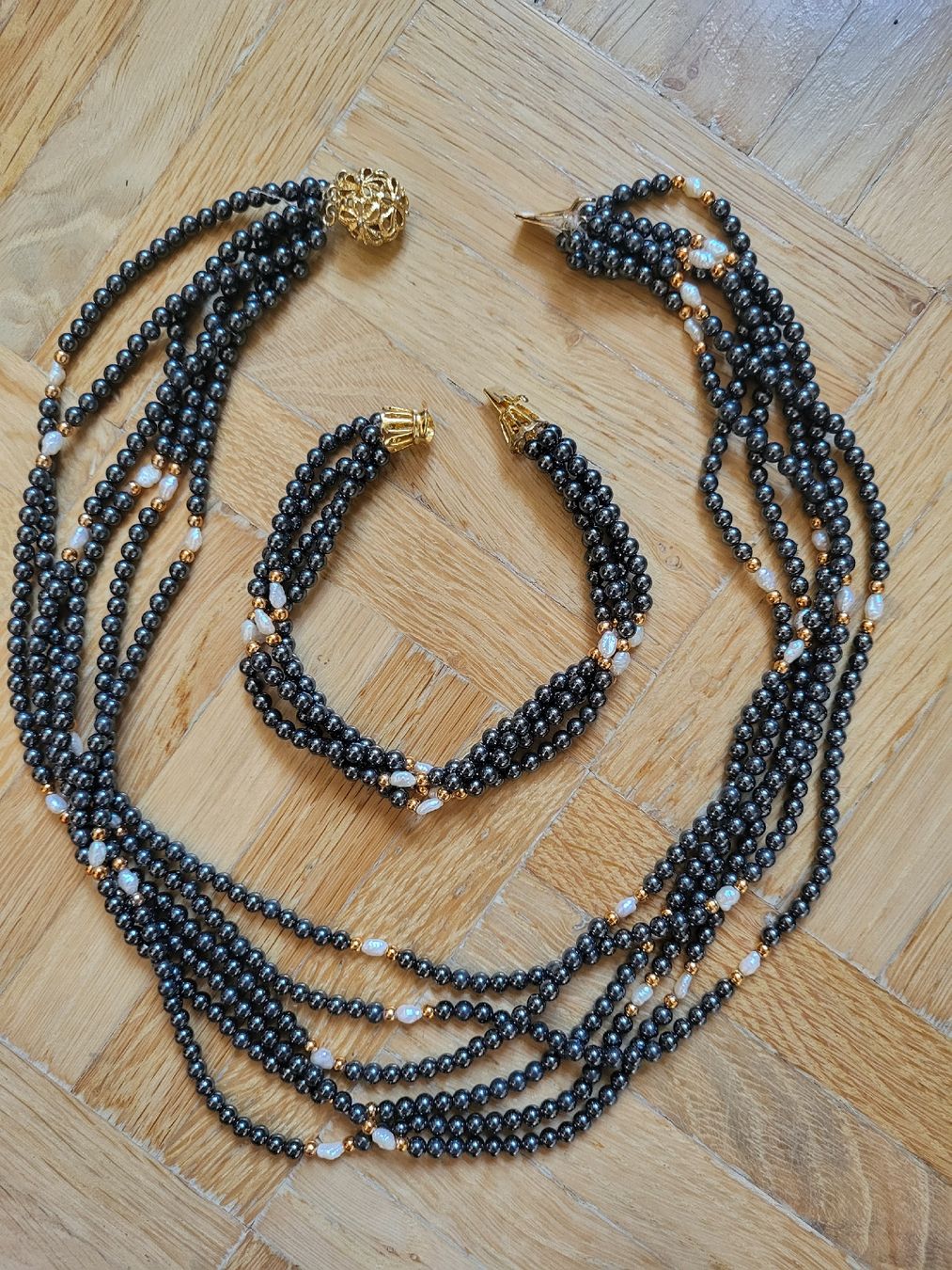 Catenine: Mit Perlen besetzte Halskette mit passendem Armband – Usato da stäfa venduto da brandy66 1