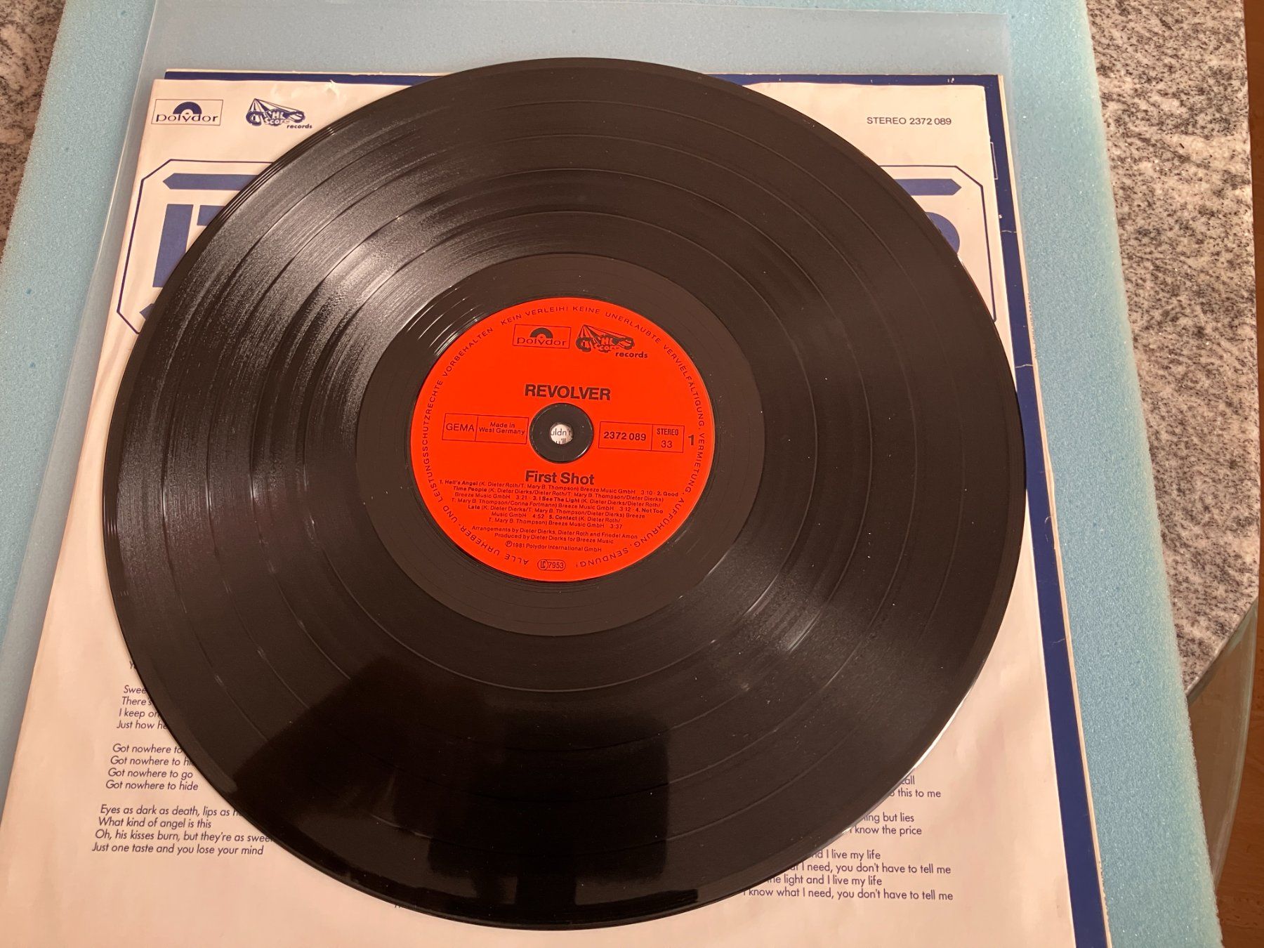 Dischi in vinile: Revolver – Usato da Aarwangen venduto da Jukebox3 6