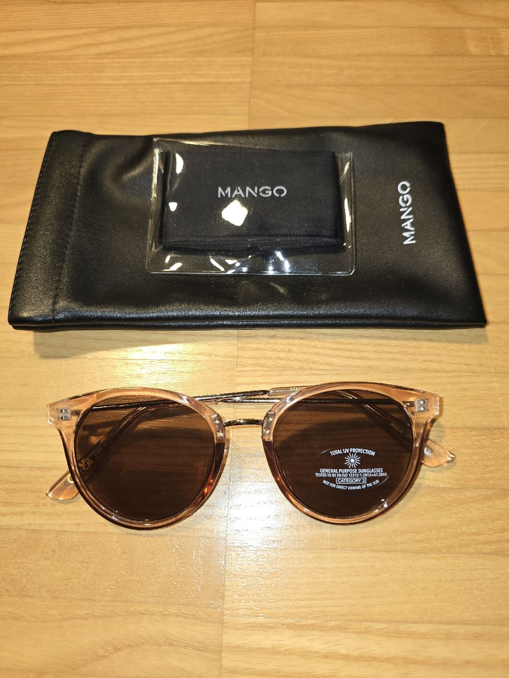 Mango Brillen & Gläser: Rosa Sonnenbrille, ungetragen – Neu (gemäss Beschreibung) aus St. Gallen von A.W.128