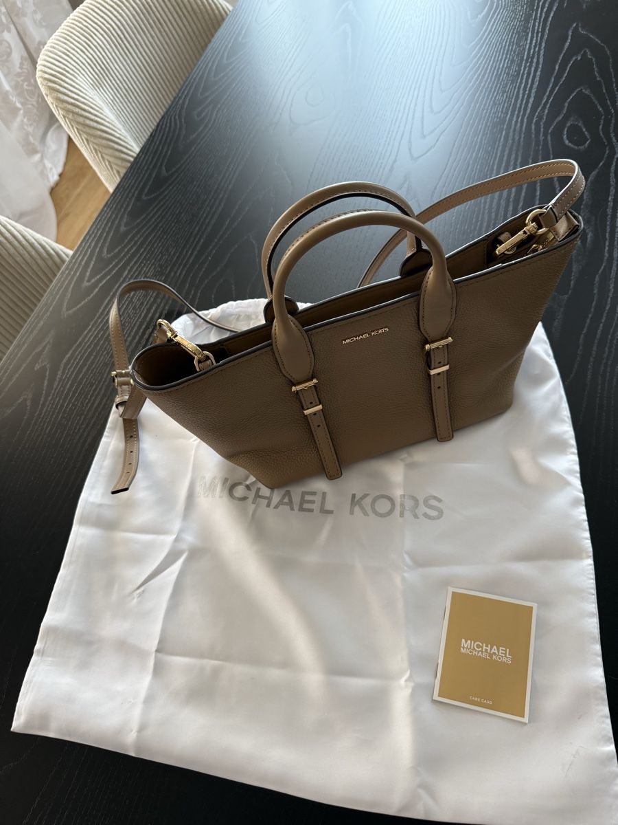 Michael Kors Sacs femmes: Michael Kors Tasche – Neuf avec emballage d'origine à Kirchdorf BE par jsa_g