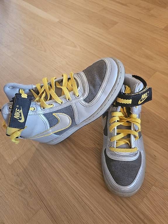 Nike Scarpe da uomo: Nike Vandal High Silber & Gelb – Usato da Zug venduto da pat_6l8c 1