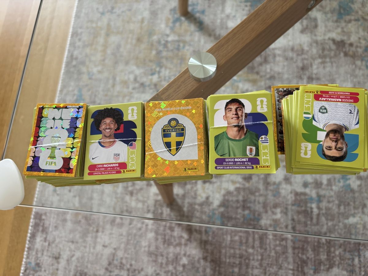 Panini Carte collezionabili: Panini Wm 2026 über 900 Bilder! – Nuovo (secondo la descrizione) da Lugano venduto da NikolasA
