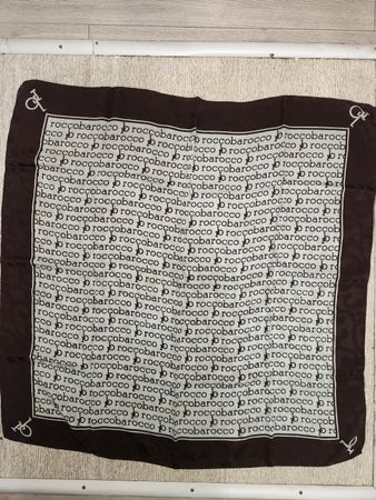 Foulard soie  Rocco Barocco logo marron 