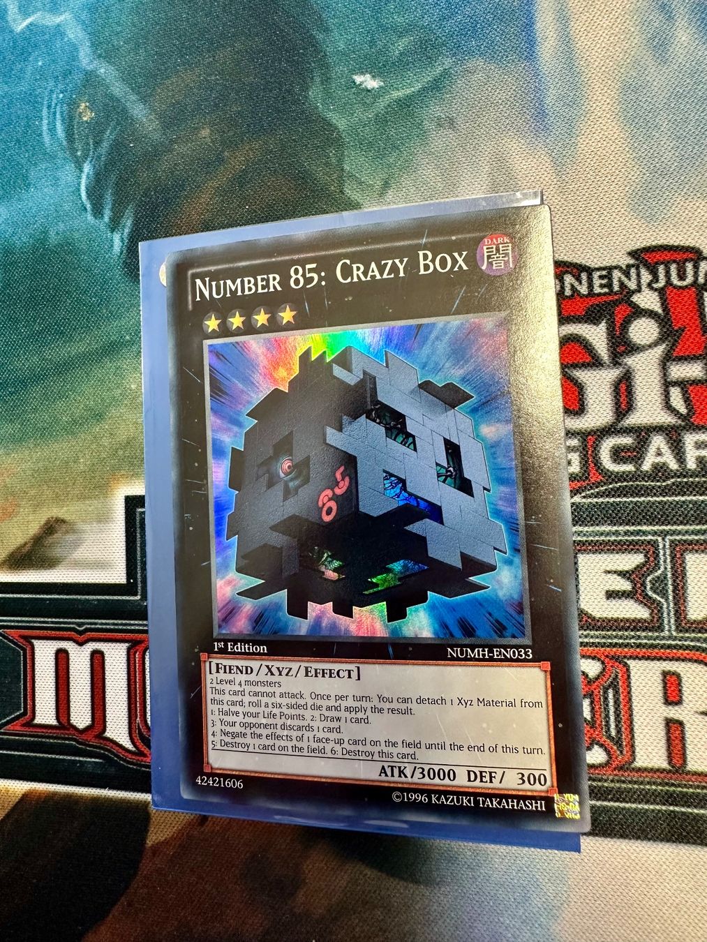 Yugioh Sammelbilder & Trading cards: Yu-Gi-Oh / Number 85: Crazy Box / Super Rare / NUMH-EN033 – Gebraucht aus Lauerz von Spielkarten