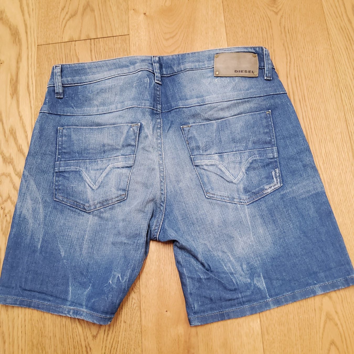 Tommy Hilfiger Lotti di vestiti: Kleiderpacket: oversize – Usato da Naters venduto da 3904Naters 2