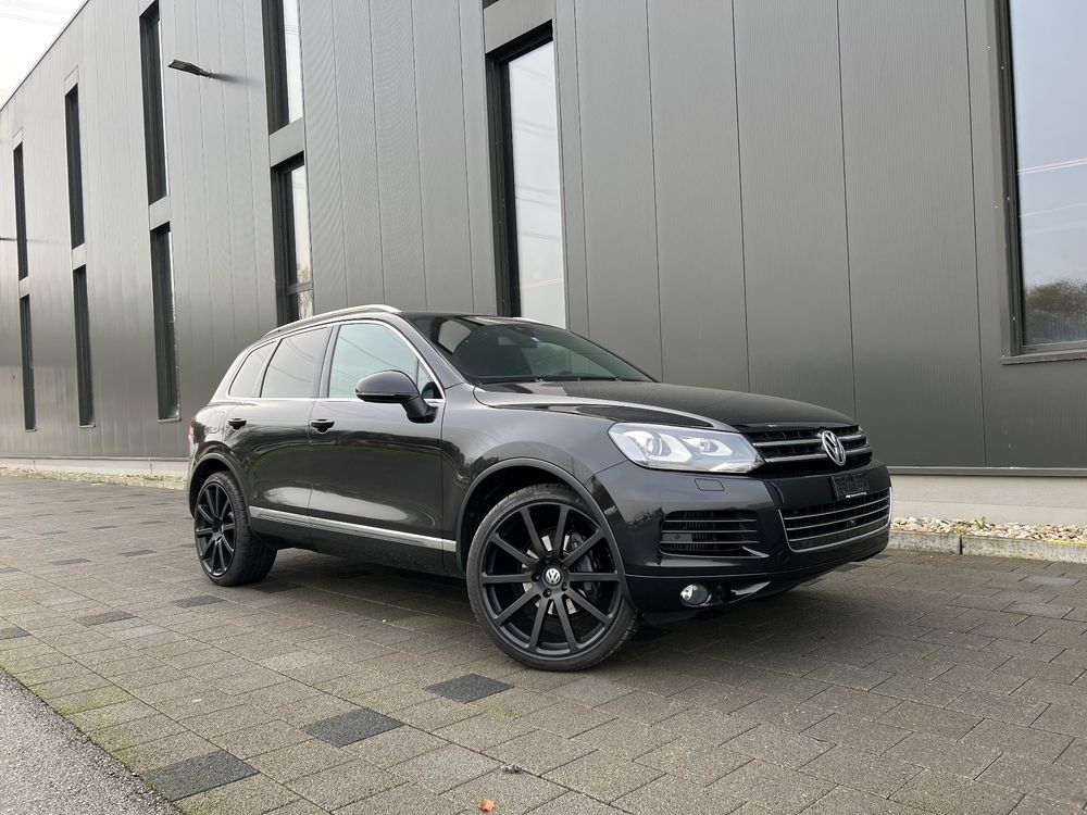 VW TOUAREG BLACK PEARL