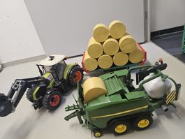 Bruder-Spielzeug:, Traktor, Ballenpresse, Anhänger m. Ballen