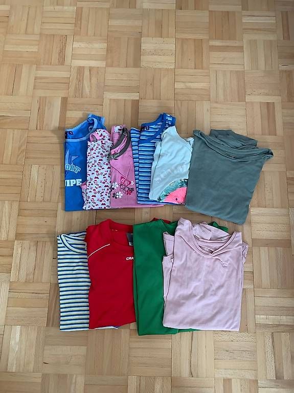 Hemden, T-Shirts & Polos: Kinder T-Shirts 158/164 – Gebraucht aus Zürich von Andjanett