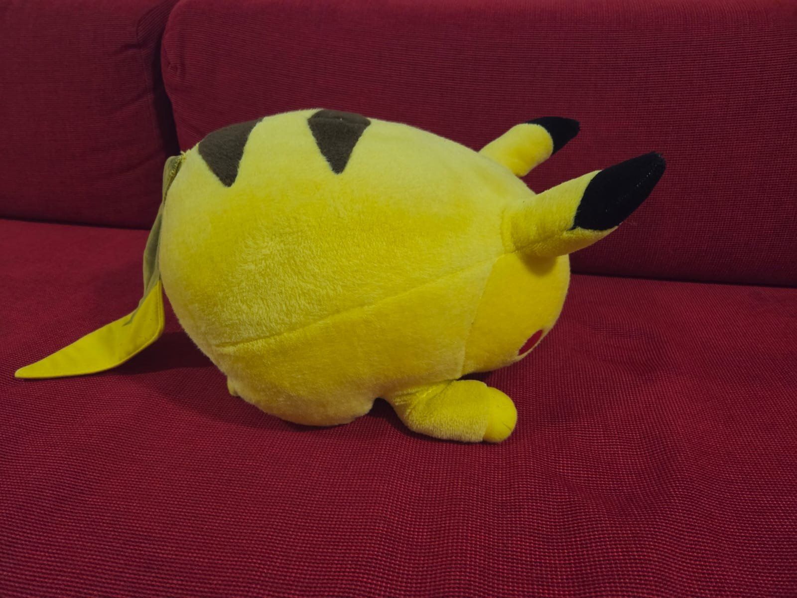 Pokémon Giocattoli: Fettes Pikachu Plushtier 40x20cm | Pokemon – Usato da Subingen venduto da Larsgi 3
