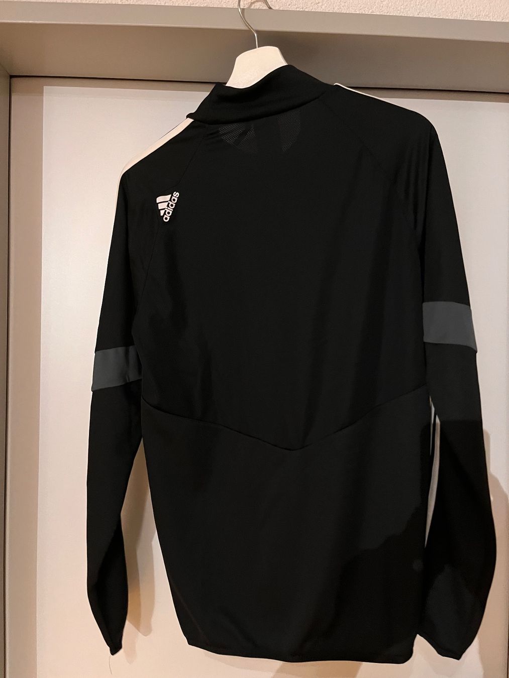 Adidas Pullover & Sweatshirts: Real Madrid Champios League Pullover – Gebraucht aus Staufen von iker 1