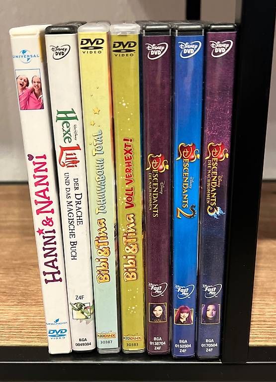 Tous les DVDs: Kinderfilme DVD  – D'occasion à Wilen b. Wollerau par anj_5qtl