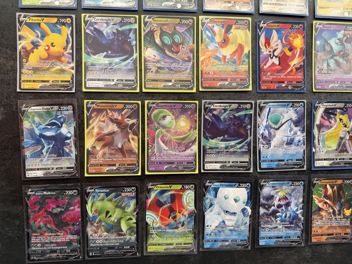 Pokémon Sammelbilder & Trading cards: 72 x Pokémon V Karten – Gebraucht aus Kaiseraugst von 420n 4
