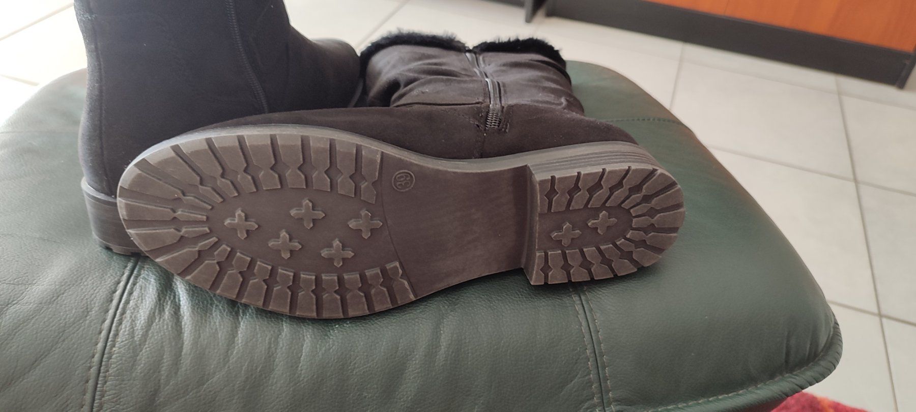 Scarpe da donna: Bottes noires neuves courtes – Nuovo e nell'imballaggio originale da St-Cergue venduto da Neviana 3