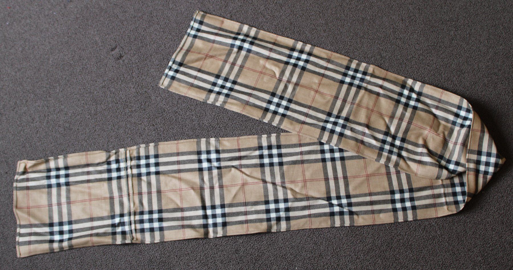 Foulards, Tücher & Schals: Schal – Gebraucht aus Schaan von antikes_und_kurioses 2