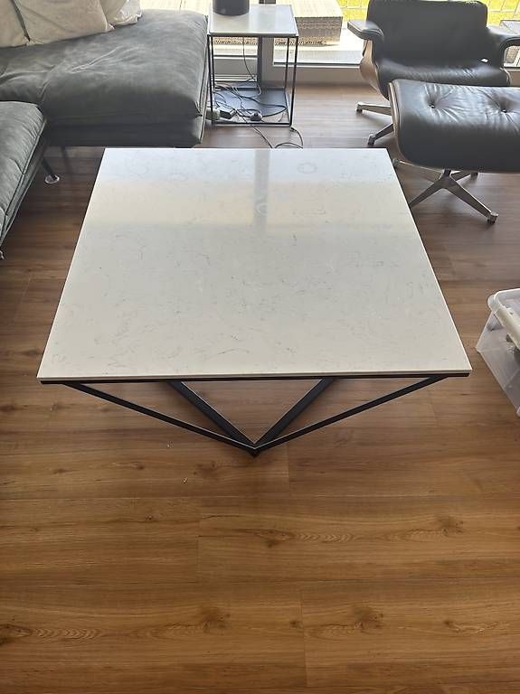 Tavoli: Table basse en marbre et métal Elle décoration  – Usato da Vouvry venduto da gra_vtp7