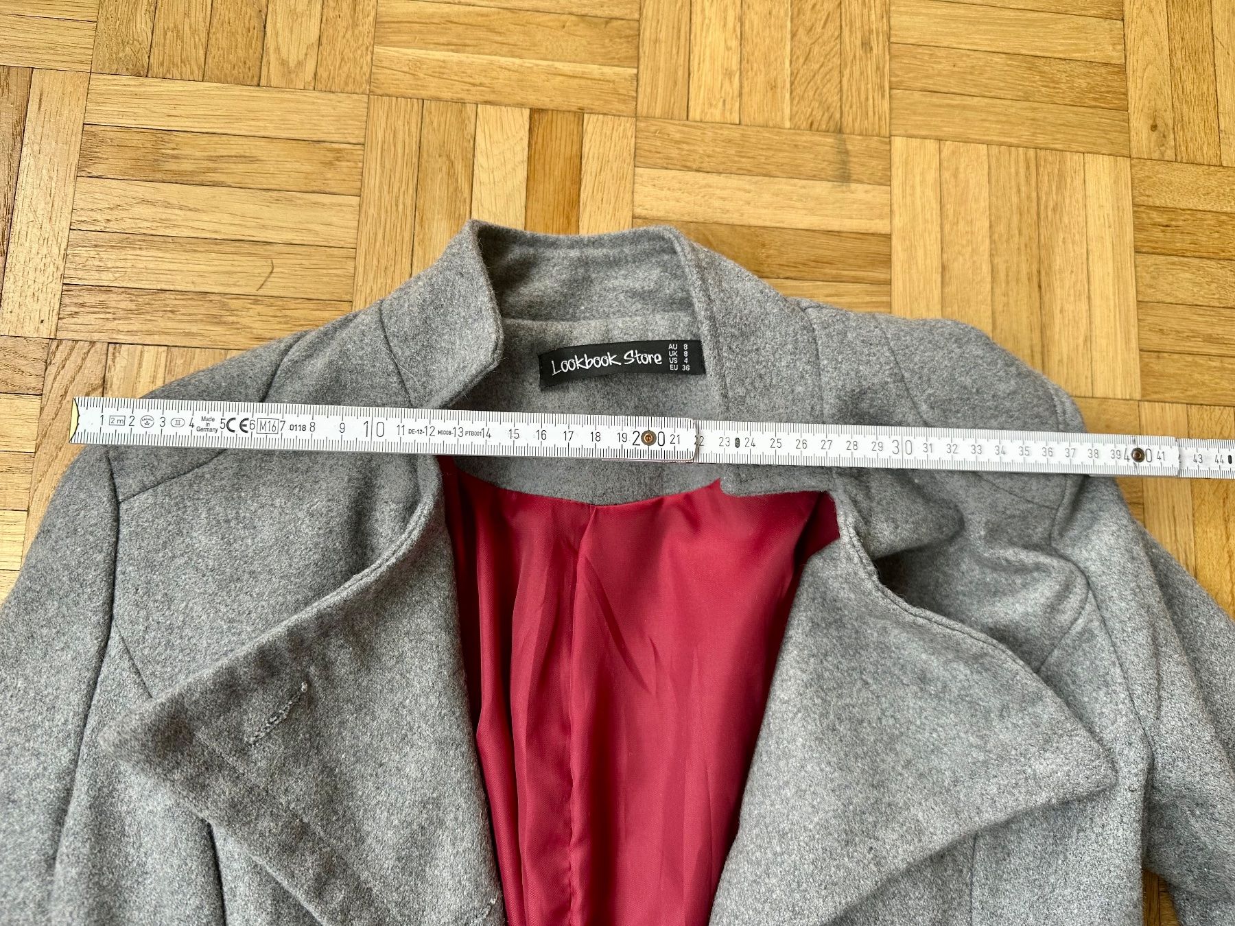 Cappotti: Eleganter grauer Mantel, tailliert – Usato da Zürich venduto da ong8 4