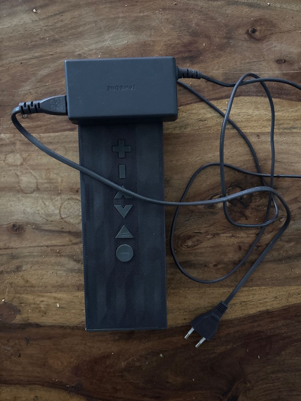Lautsprecher: Haut-parleur Jawbone Jambox, noir, complet – Gebraucht aus Granges-Paccot von Nifreau