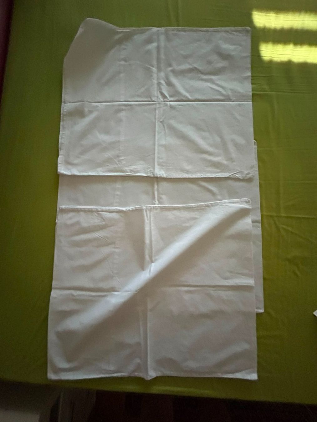 Bettwäsche: 3 federe cuscini bianche 47x56 cm – Gebraucht aus Melano von H-Sara