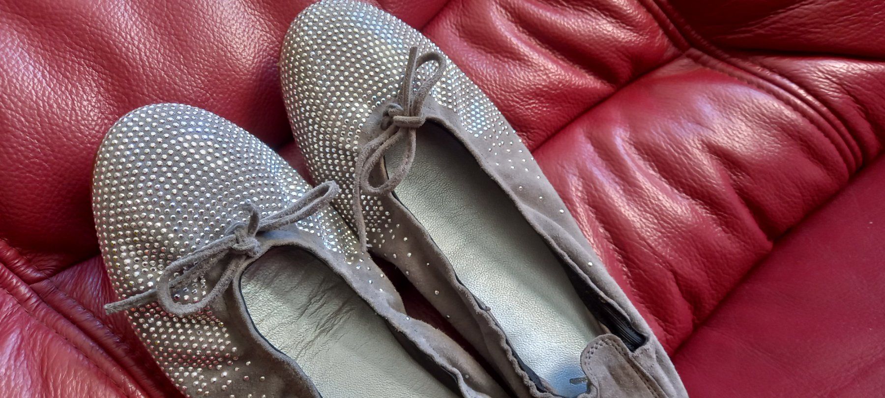 Scarpe da donna: CLIC Ballerinas mit Strass, Grösse 36 – Usato da regensdorf venduto da nacobra