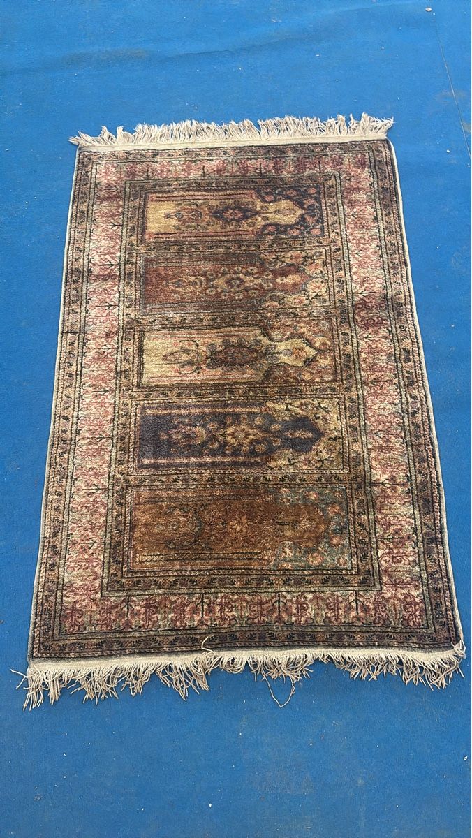 Tappeti: Orientteppich mit Fransen mehrfarbig gebraucht – Usato da rheineck venduto da Neshi06