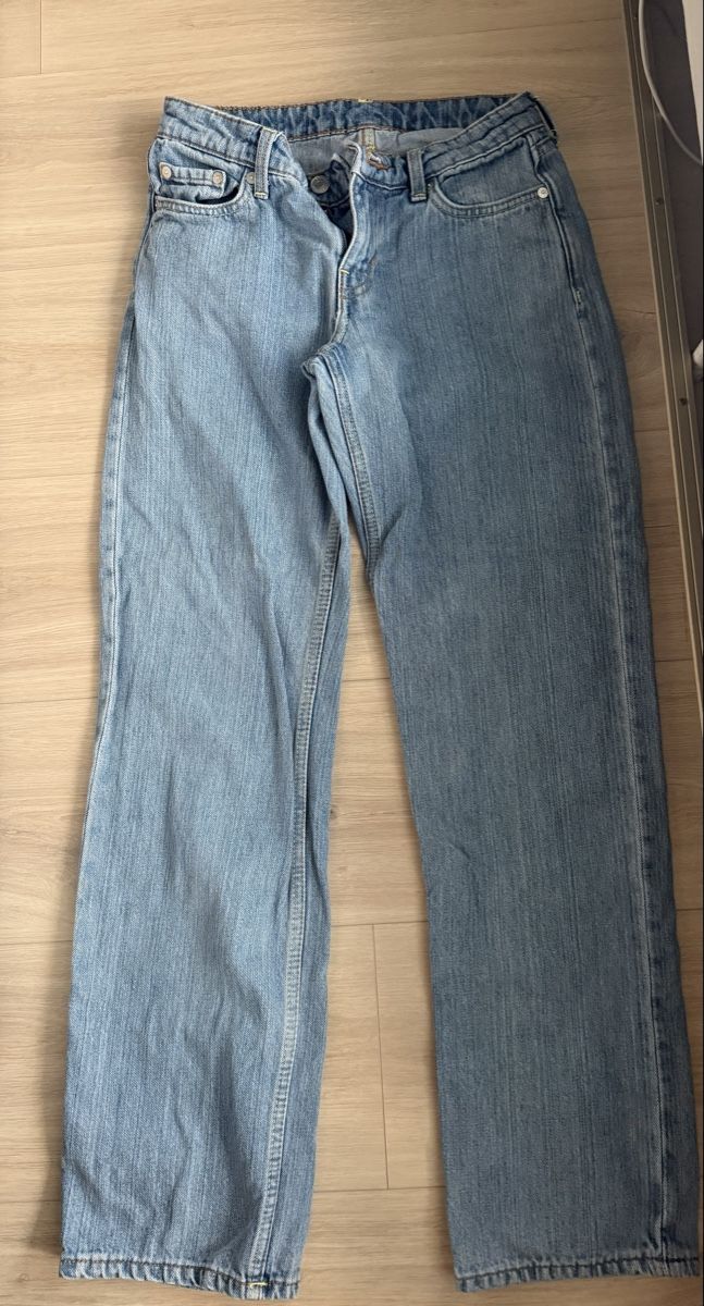 Weekday Jeans: Jeans Weekday – Usato da Geroldswil venduto da beam_06