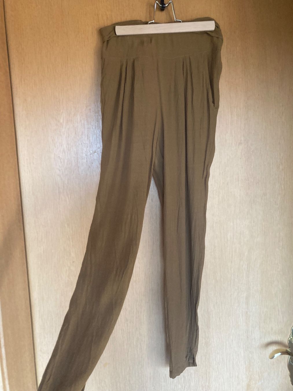 Hosen: Leichte Designer- Sommerhose – Gebraucht aus Kestenholz von zweite_chance 2