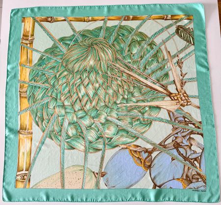 Superbe foulard HERMES-Paris "Jardin Créole (détail)” 2001