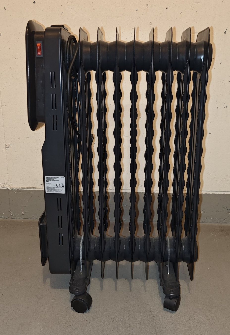 Heizgeräte: Ayce Ölradiator - 2000W, 9 Rippen – Neu (gemäss Beschreibung) aus Fislisbach von GenerousClub 2