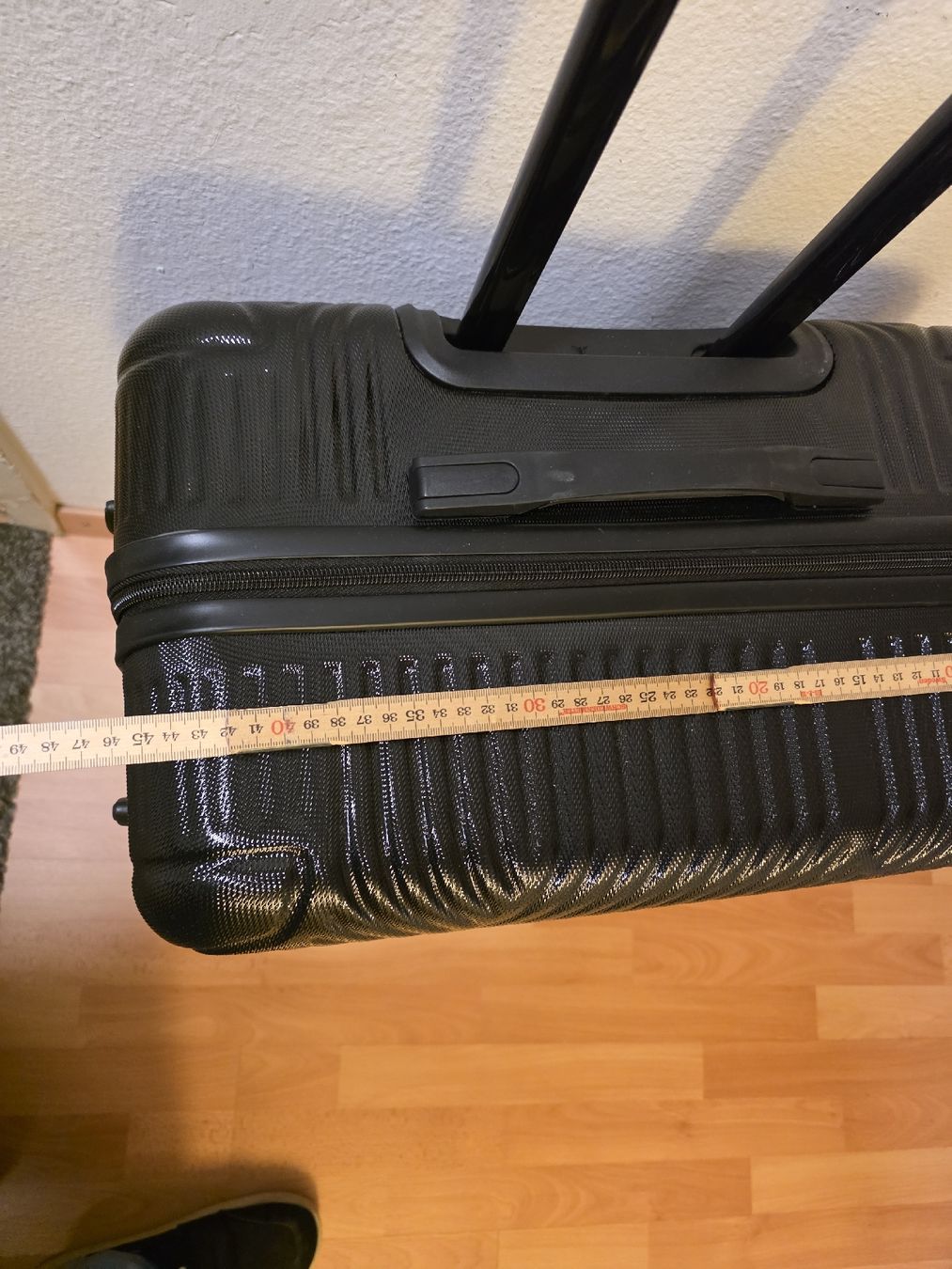 Valigie: Neu Gross Reisekoffer – Nuovo (secondo la descrizione) da Zürich venduto da Boys_68 2