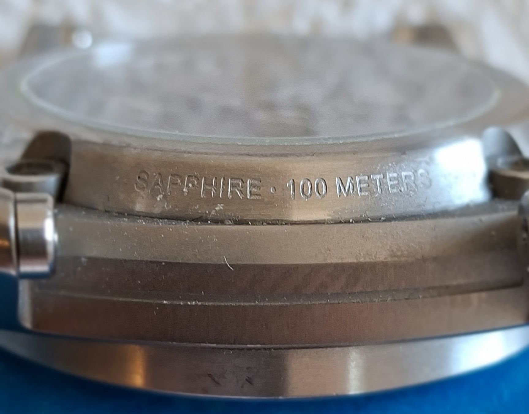 Montres: Code 41, NB 24, modèle vert, première génération. – Défectueux à Lausanne par nieriker 2