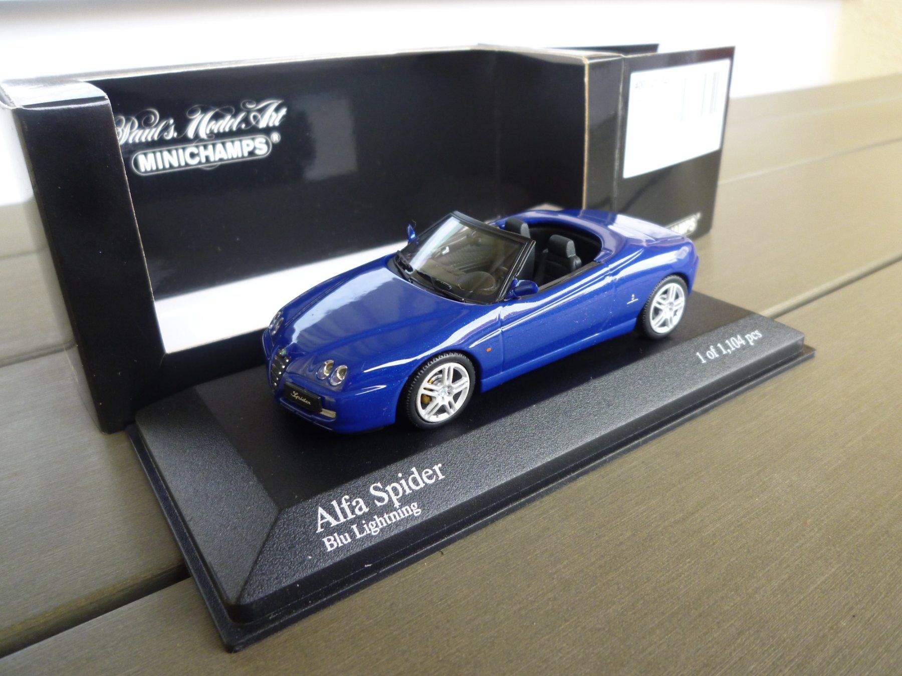 Alfa Romeo Modellini d'auto: Alfa Romeo Spider (2003) – Nuovo e nell'imballaggio originale da Flawil venduto da Imperiosud 6
