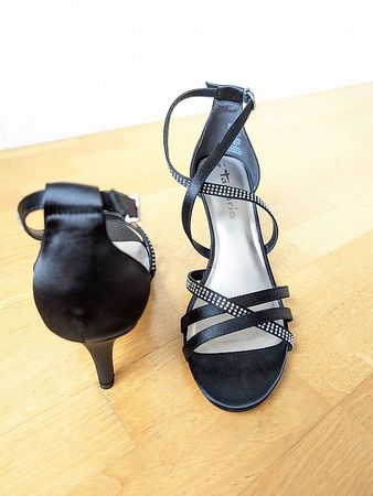Elegante Damen Riemchensandalen NEU Grösse 41 Schwarz
