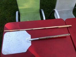 Pizzaschaufel Metall / Holz für Pizzaofen im Garten