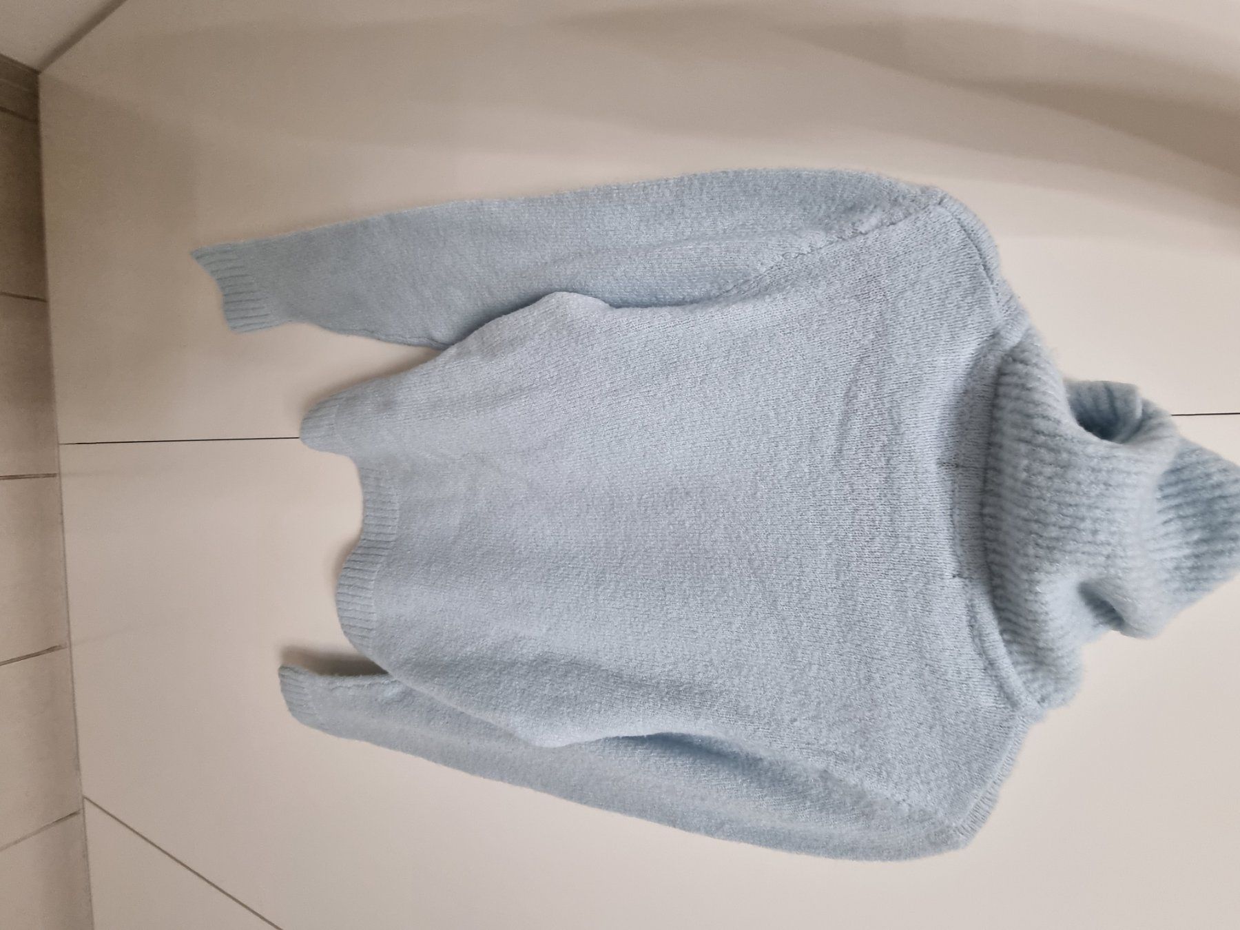 Pullover & Sweatshirts: Hellblauer Rollkragen Pullover Gr XS – Gebraucht aus Bassersdorf von Sandy456 4