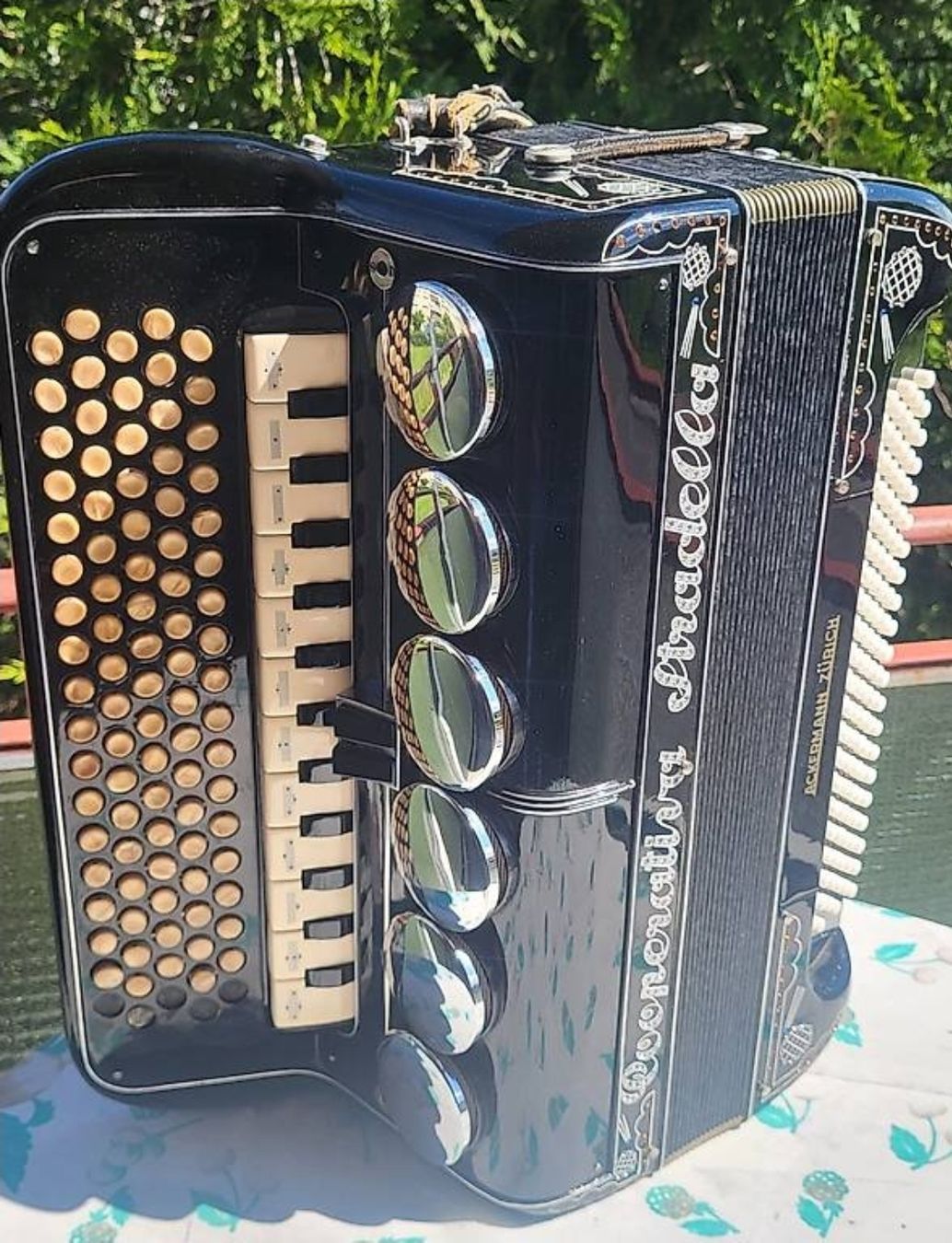 Strumenti musicali: Accordéon Cooperativa stradella 4 voix – Usato da Penthalaz venduto da EvandroLuz