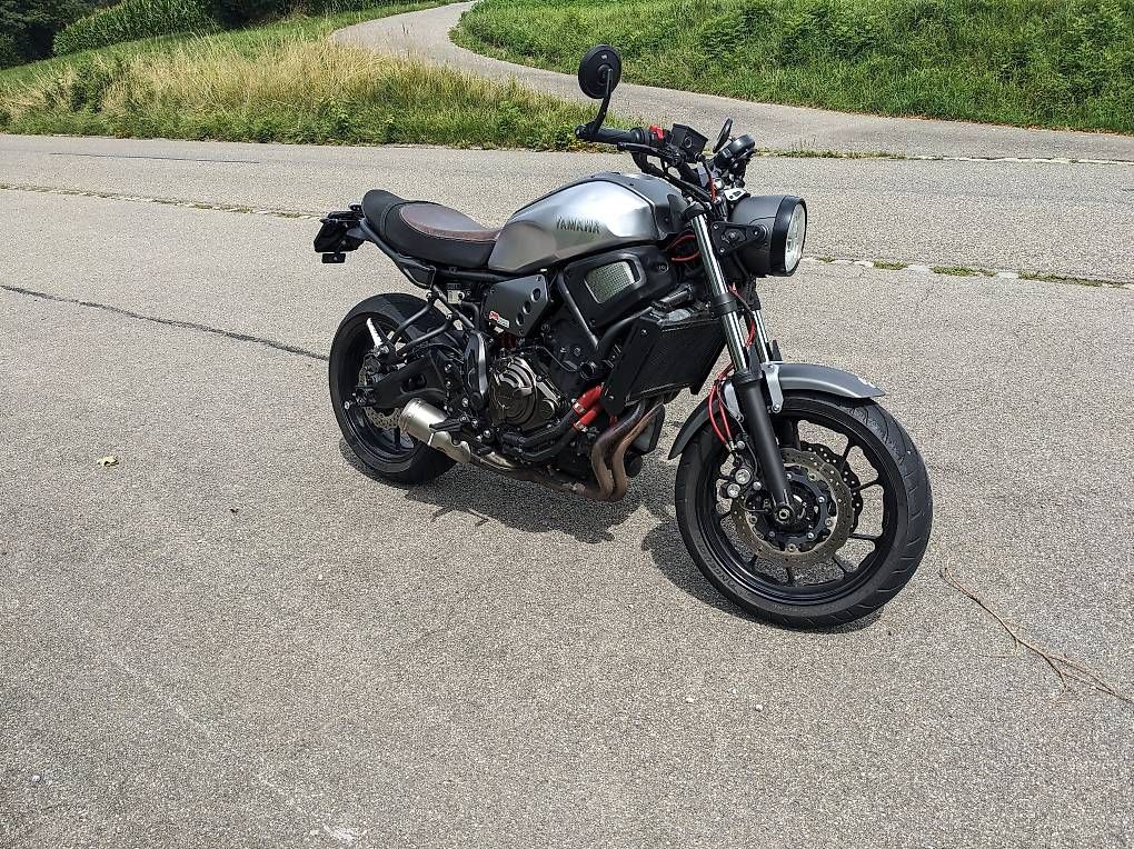 Strada: Yamaha XSR700 Bj 2016 – Usato da Winterthur venduto da Elxsion 3