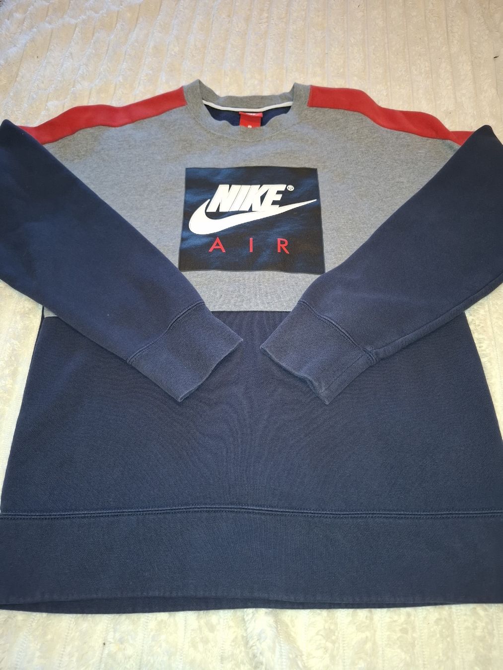 Nike Maglioni & Felpe: Pull Nike Air Col Rond Colorblock Taille S – Usato da Le Locle venduto da QUALI-PRIX 5