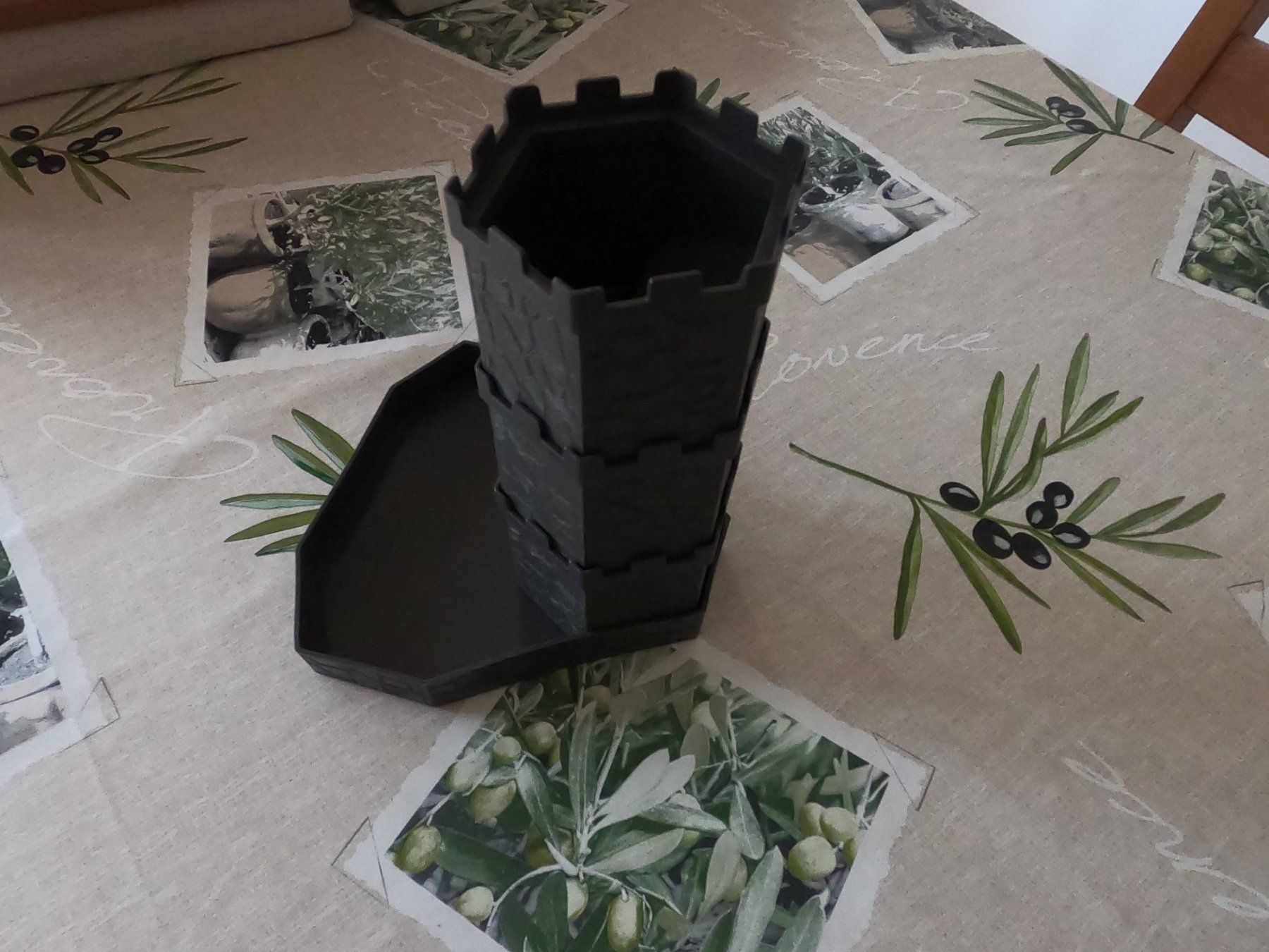Spiele: Dice Tower / Würfelturm – Gebraucht aus Zürich von rob_sq8s 1