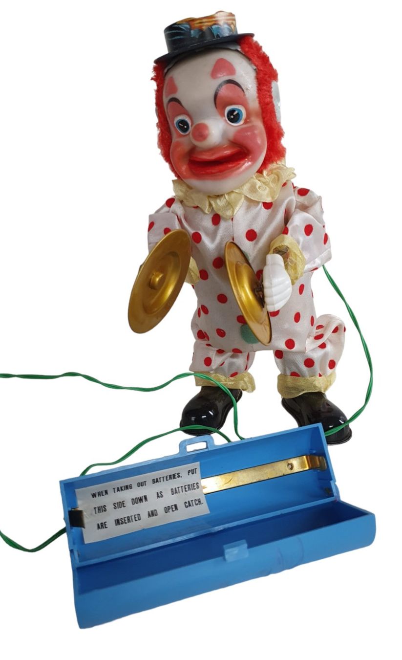 Spielzeuge: alter CLOWN mit Batterieantrieb – Gebraucht aus Flawil von JaguarXJSHE 4
