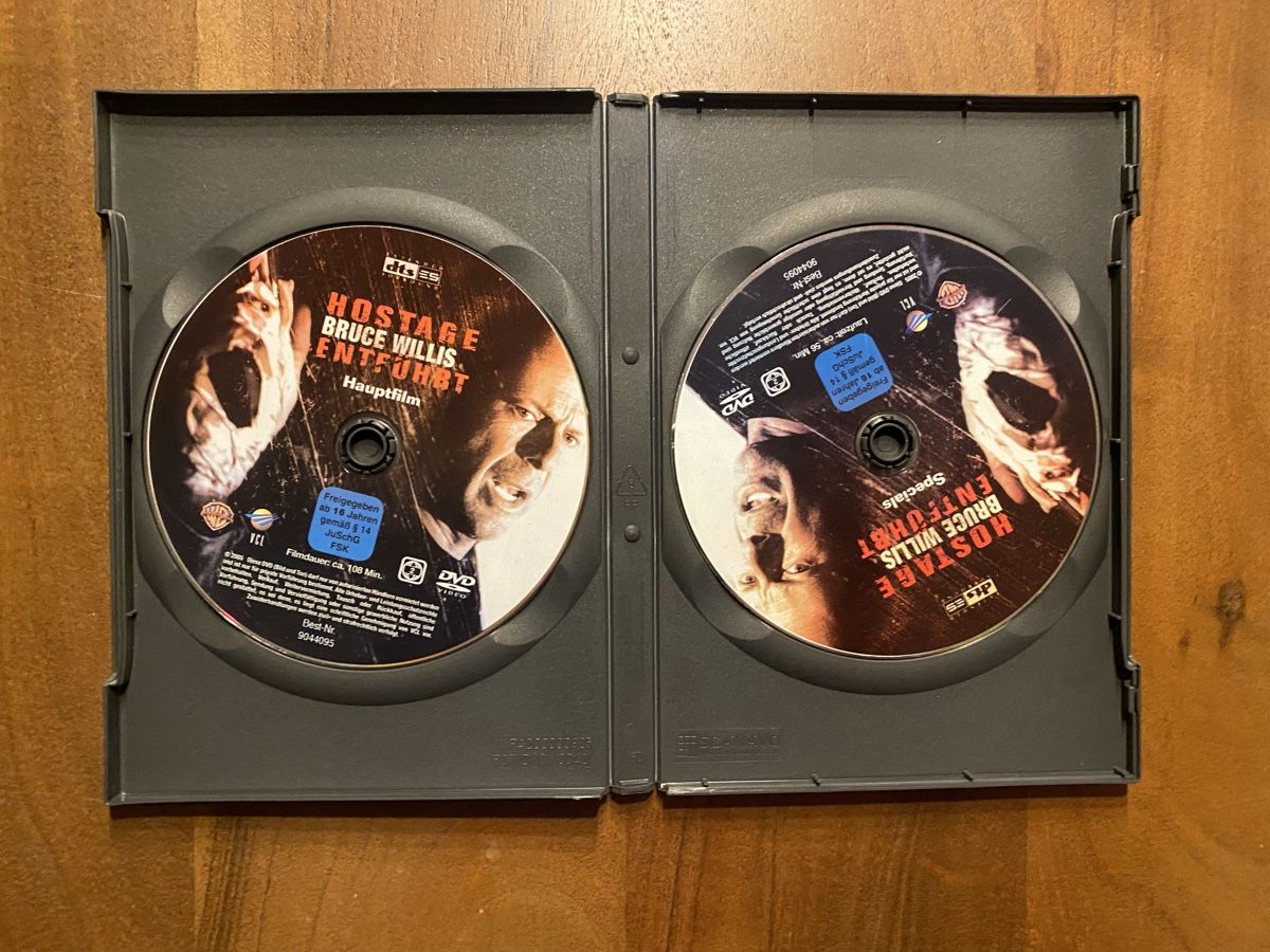 Tutti i DVDs: Hostage - Entführt (mit Bruce Willis) DVD – Usato da Thunstetten venduto da Virus_33 1