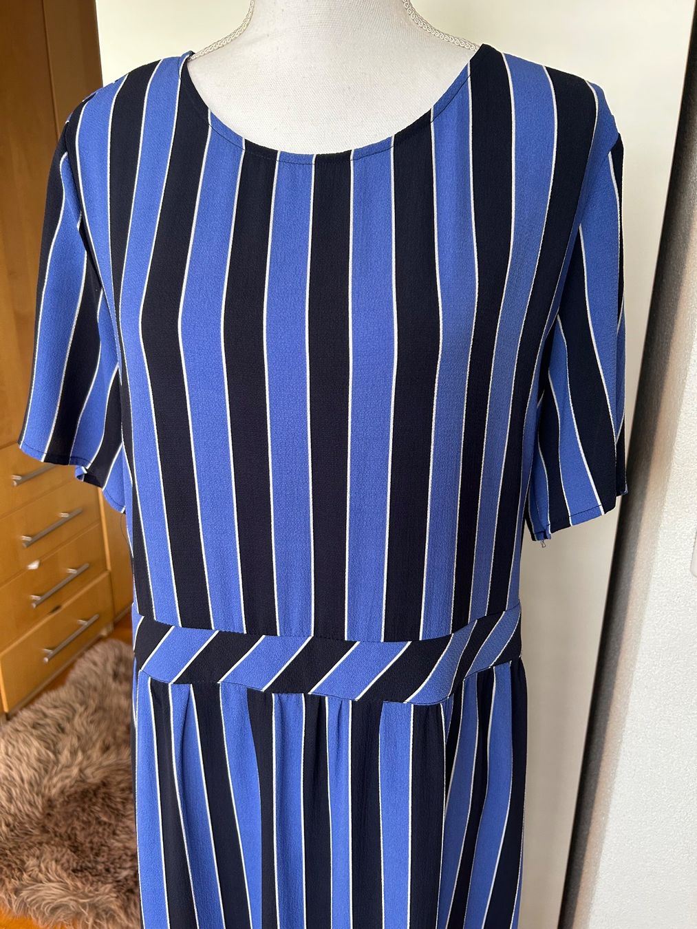 Kleider: Elegantes Kleid Gr 40 – Gebraucht aus Savigny von linda2402 1