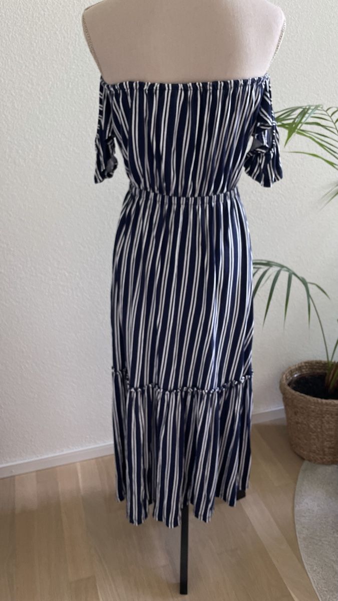 Lascana Vestiti: LASCANA Maxikleid Gr. 36, gestreift – Usato da Mettmenstetten venduto da Sunsethunter04 1
