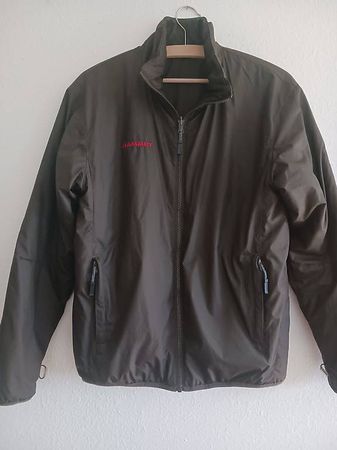 Leichte Winterjacke S Mammut