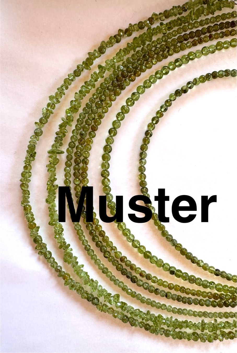 Ketten: Peridot. Olivin       runde Form    45cm  4mm – Neu und originalverpackt aus Leuggern von gemshow 9