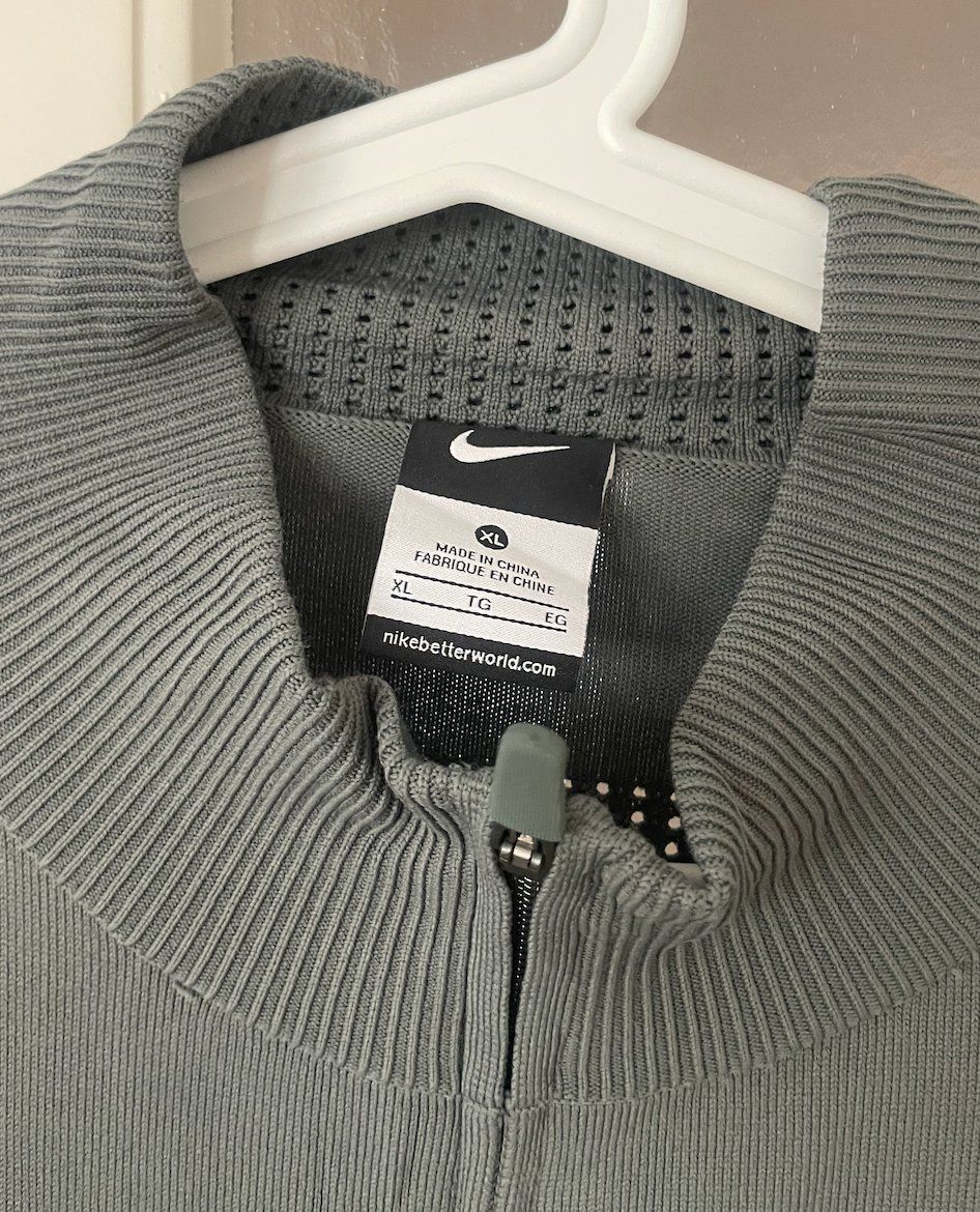 Nike Jacken: Nike RF Jacke – Neu (gemäss Beschreibung) aus Zürich von rob_z62d 2