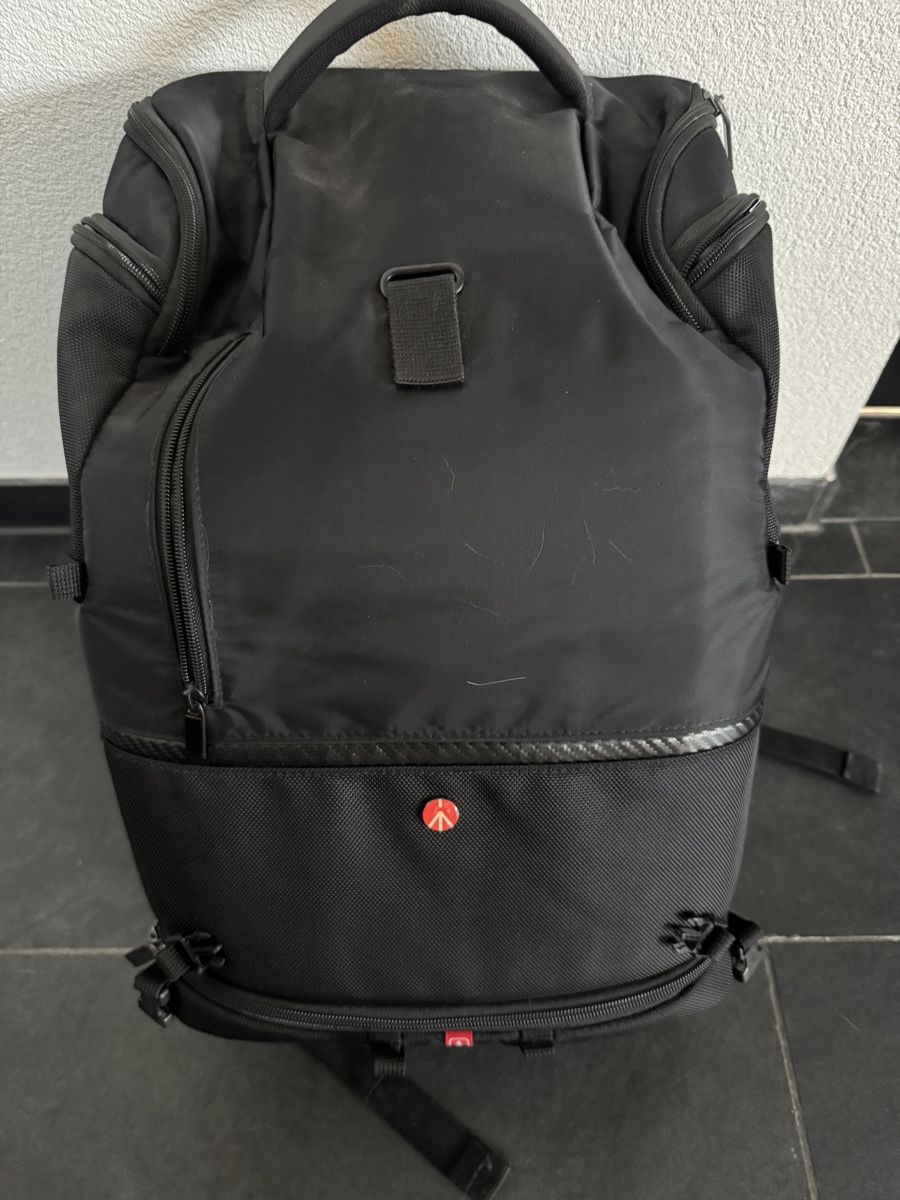 Manfrotto Zaini: Manfrotto Foto Rucksack L - NEU  -  Schnäppchen – Nuovo (secondo la descrizione) da Gurmels venduto da topsommer