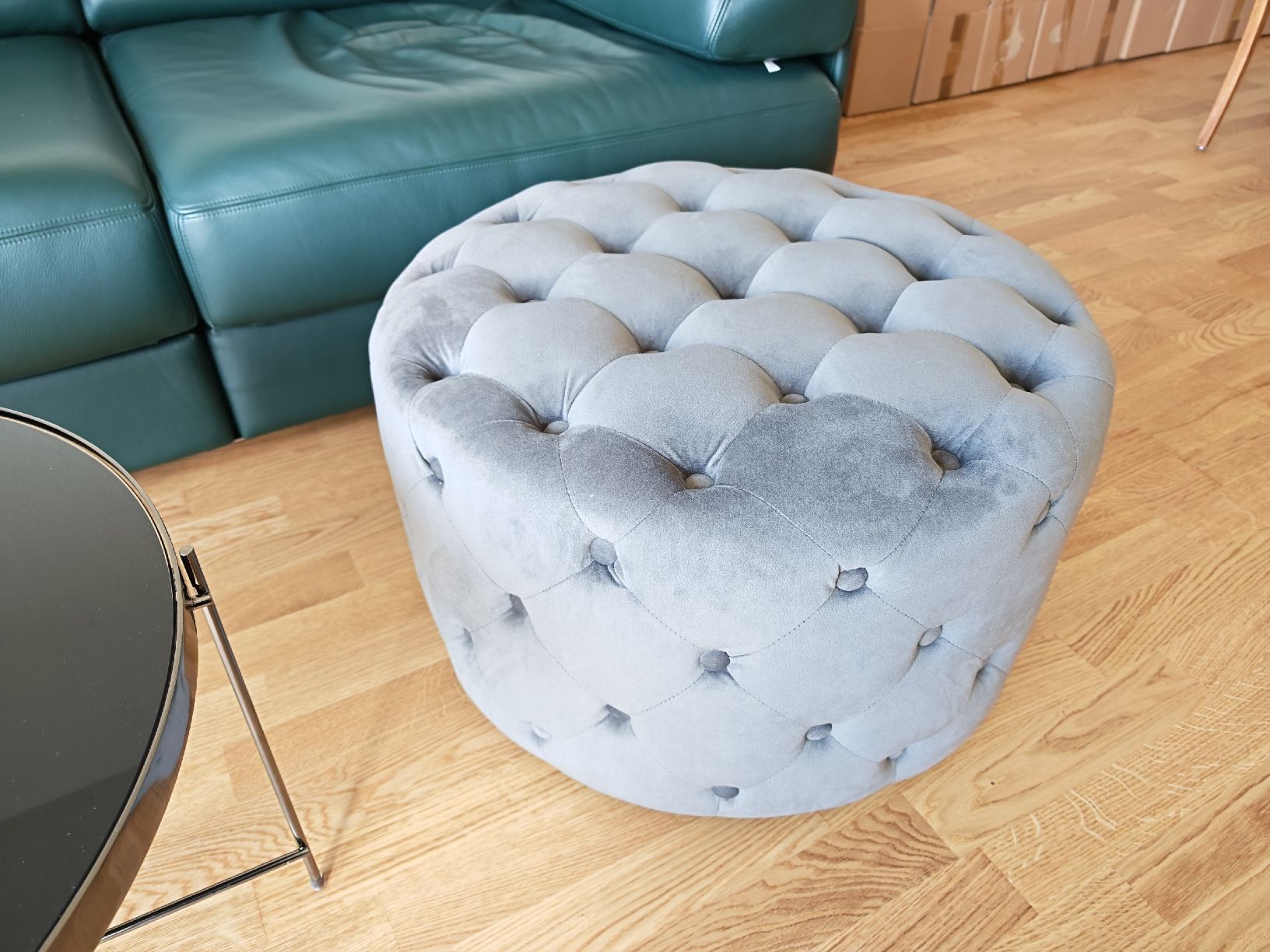 Sgabelli: Pouf Chesterfield – Usato da Wabern venduto da fgf_5587 1