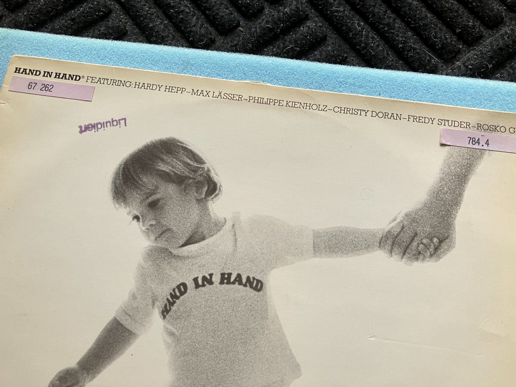Dischi in vinile: Hand In Hand – Usato da Aarwangen venduto da Jukebox3 1