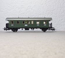Märklin H0 4100, grüner Personenwagen  2. und 3. Klasse