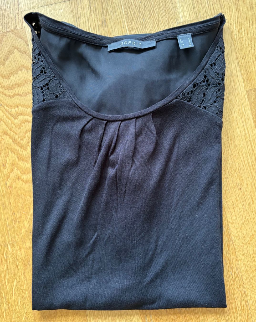 Esprit T-shirt: ESPRIT Shirt – Usato da Zürich venduto da Tzhkely24 5